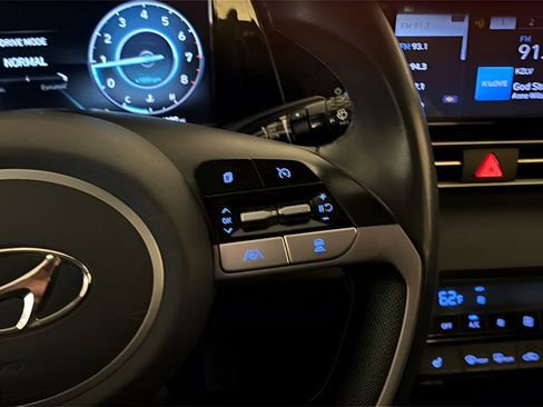 Used 2021 Hyundai Elantra SEL w/ Convenience Package image 20