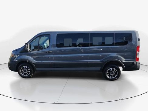 Used 2022 Ford E-Transit Low Roof image 7