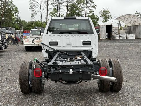 New 2025 Ford F550 4x4 Crew Cab Super Duty image 3