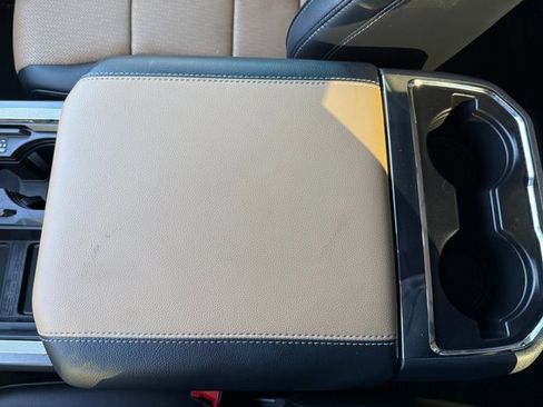 Used 2025 Ford F250 Lariat w/ Chrome Package image 20