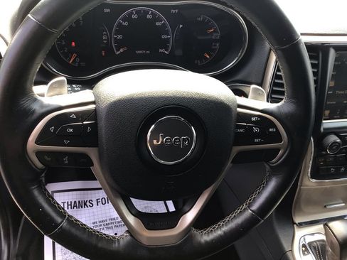 Used 2016 Jeep Grand Cherokee Limited AWD/4WD image 17