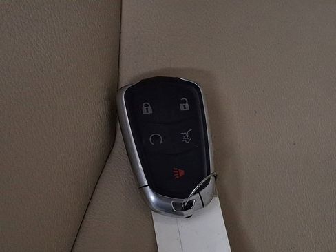 Used 2018 Cadillac XT5 AWD image 22