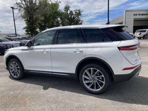 New 2025 Lincoln Corsair FWD w/ Equipment Group 101A image 7