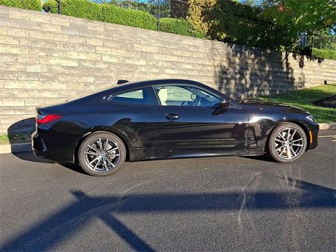 Used 2023 BMW 430i xDrive Coupe w/ Convenience Package image 7