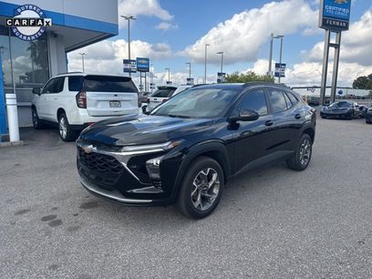 Used 2025 Chevrolet Trax LT