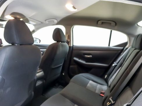 Used 2025 Nissan Sentra SR image 11