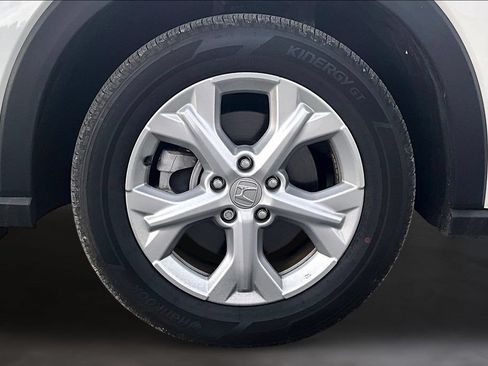 Certified 2025 Honda HR-V LX image 30