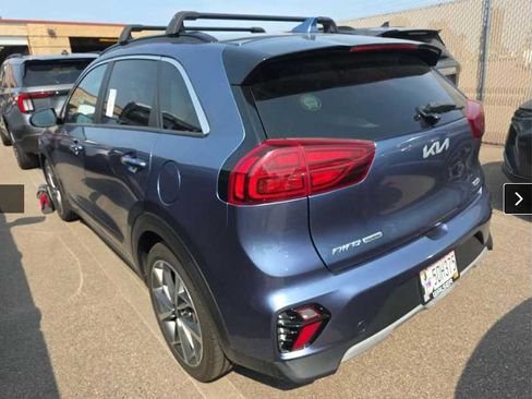 Used 2022 Kia Niro Touring Special Edition FWD image 5