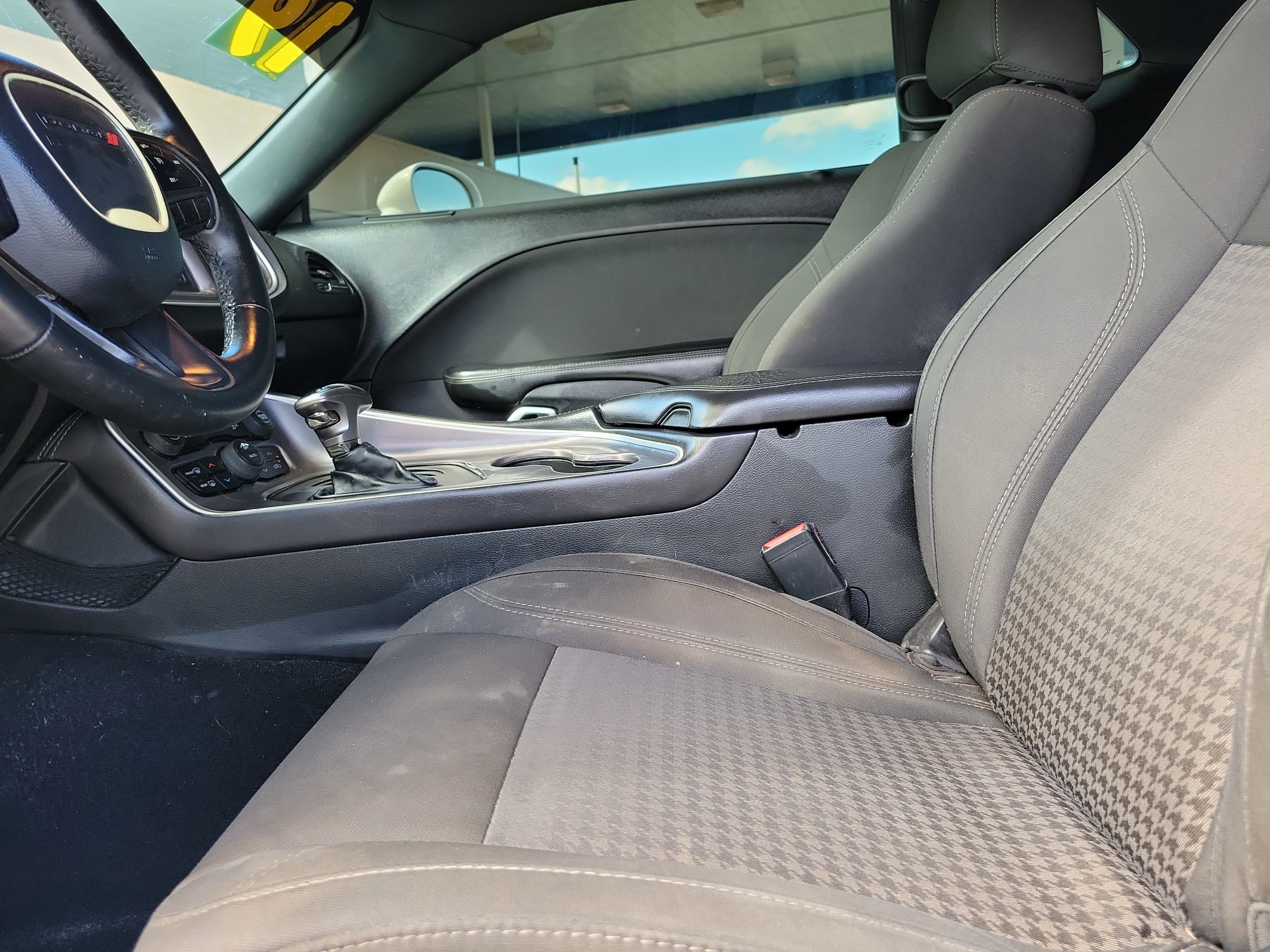 Used 2019 Dodge Challenger SXT RWD image 10