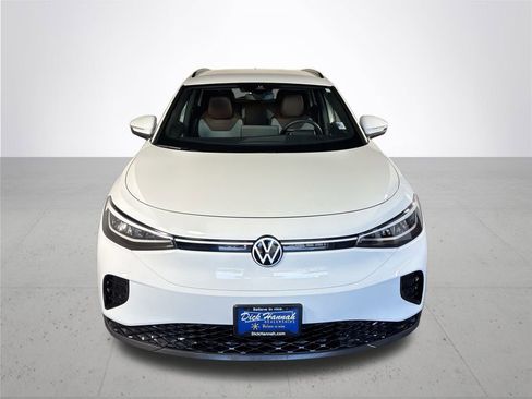 Certified 2024 Volkswagen ID.4 2WD image 3