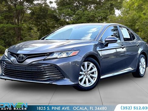 Used 2020 Toyota Camry LE FWD image 1