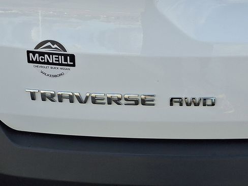 Used 2019 Chevrolet Traverse RS w/ LPO, Floor Liner Package image 30