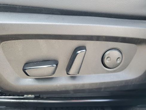 Used 2024 Mitsubishi Outlander SEL image 17