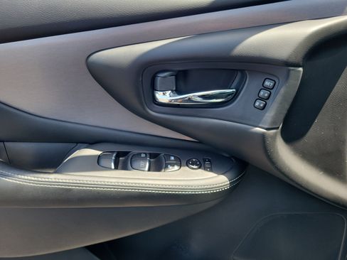 Used 2022 Nissan Murano SL w/ SL Moonroof Package AWD/4WD image 17