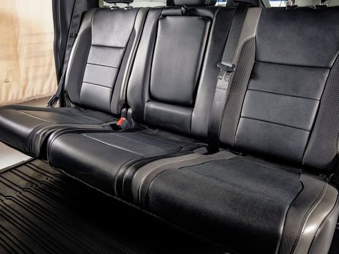 Used 2020 Ford F150 Raptor w/ Equipment Group 802A Luxury image 32