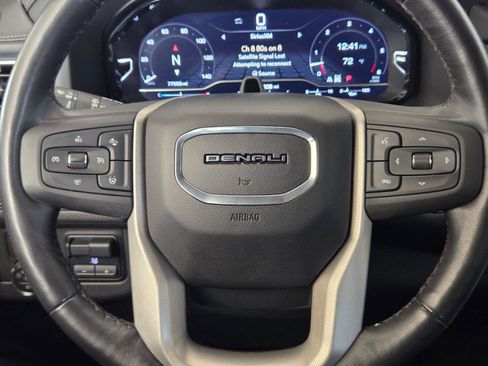 Used 2023 GMC Yukon Denali w/ Denali Reserve Package AWD/4WD image 17