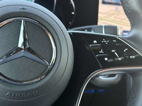Used 2025 Mercedes-Benz G 550 image 22