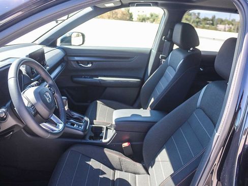 Used 2025 Honda CR-V Sport image 18