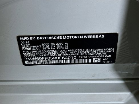 Used 2024 BMW 330i Sedan image 12