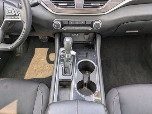 Certified 2024 Nissan Altima 2.5 SV FWD image 19