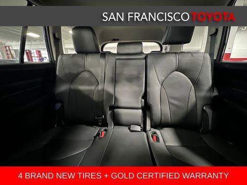 Certified 2024 Toyota Grand Highlander AWD image 15
