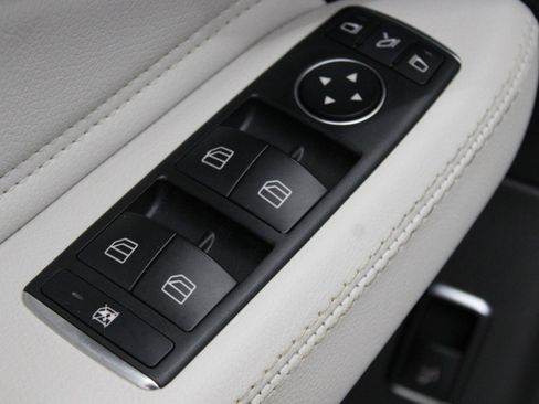 Used 2018 Mercedes-Benz GLE 350 4MATIC image 20