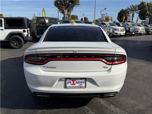 Used 2018 Dodge Charger R/T image 13
