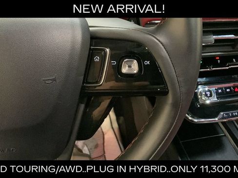 Used 2025 Lincoln Corsair Grand Touring w/ Towing Package AWD/4WD image 33