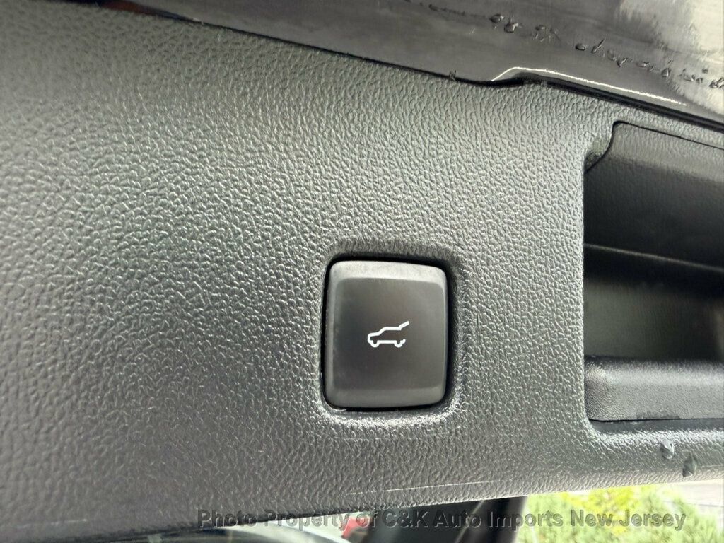 Used 2023 Ford Escape Active AWD/4WD image 31