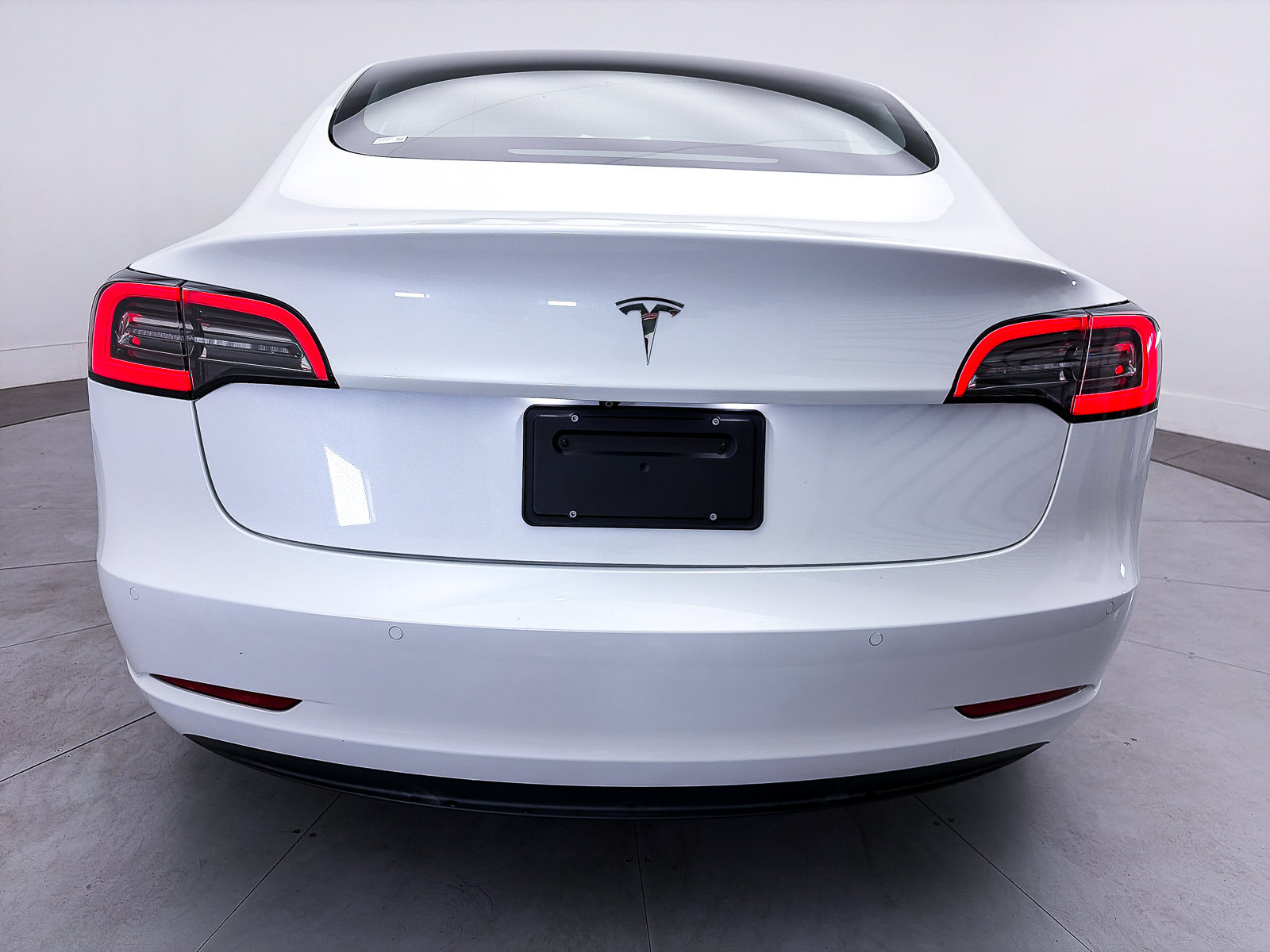 Used 2021 Tesla Model 3 Standard Range Plus RWD image 14