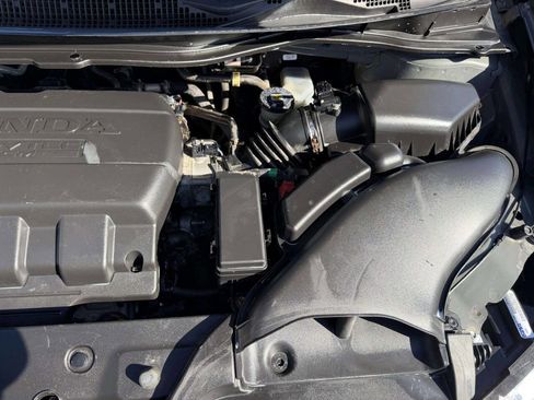 Used 2011 Honda Odyssey EX image 32