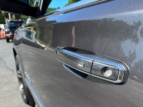 Used 2015 GMC Yukon XL Denali w/ Open Road Package image 15