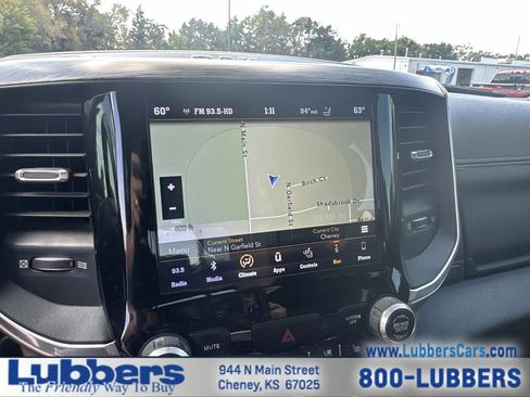 Used 2019 RAM 1500 Laramie AWD/4WD image 18