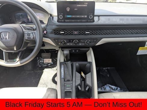 New 2025 Honda Accord SE image 28