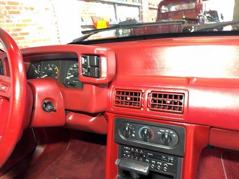 Used 1992 Ford Mustang LX RWD image 82