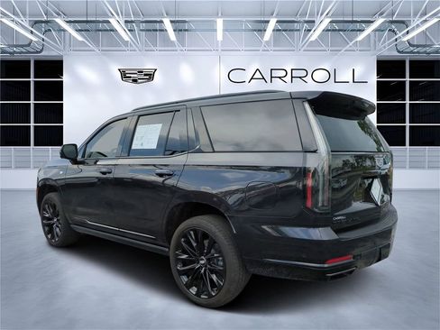 Used 2026 Cadillac Escalade Platinum Sport w/ LPO, ONYX Package image 5