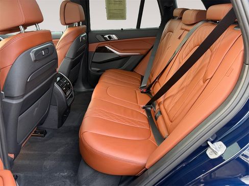 Used 2025 BMW X5 xDrive40i image 13