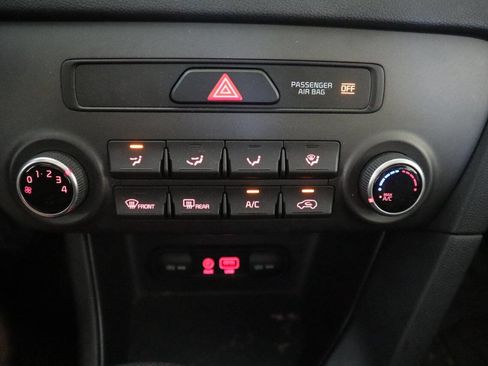 Used 2019 Kia Sportage LX w/ Paint Protection Package image 30