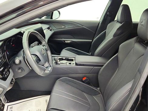 Used 2024 Lexus RX 500h F Sport w/ Convenience Package image 18