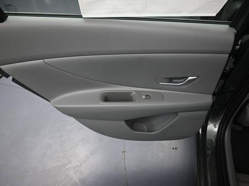 New 2026 Hyundai Elantra SE FWD image 25