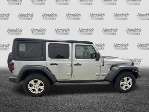 Used 2019 Jeep Wrangler Unlimited Sport S image 11