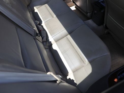 Used 2002 Nissan Maxima GLE FWD image 16