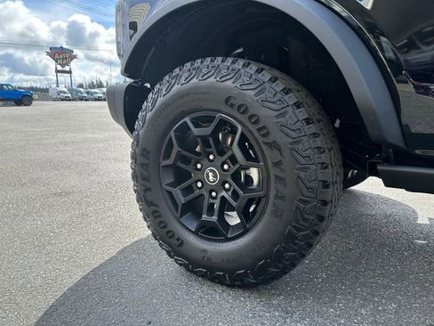 New 2026 Ford Bronco Badlands AWD/4WD image 28