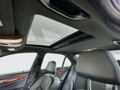 Used 2011 Mercedes-Benz C 300 4MATIC Sedan image 20