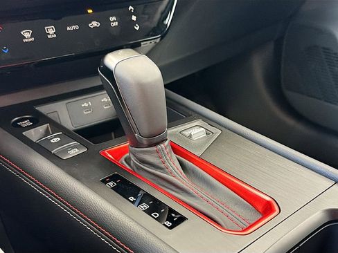 New 2026 Nissan Kicks SR image 17