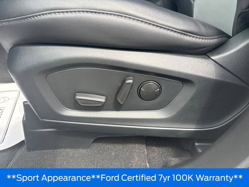 Used 2024 Ford Explorer XLT w/ Equipment Group 202A AWD/4WD image 22