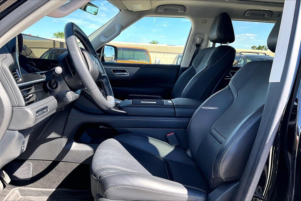 Used 2025 INFINITI QX80 Pure w/ Cargo Package AWD/4WD image 5