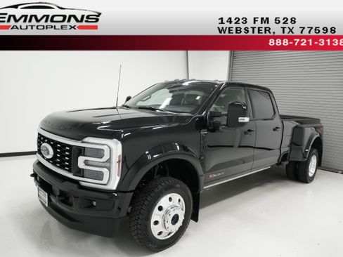 Used 2026 Ford F450 Platinum w/ FX4 Off-Road Package AWD/4WD image 1