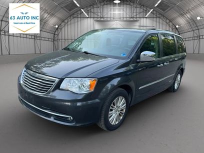 Used 2012 Chrysler Town & Country Limited w/ Luxury Group