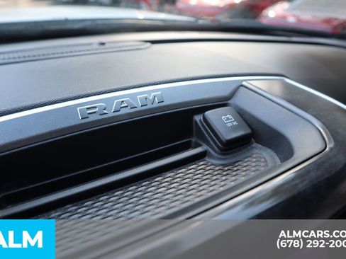 Used 2024 RAM 3500 Big Horn image 33